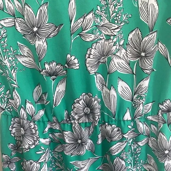 Womens green and white floral dress size medium - Picture 3 of 6